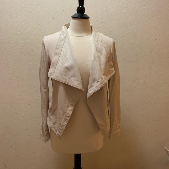 BB Dakota Ariana Drape Front Jacket - Picture 5 of 8